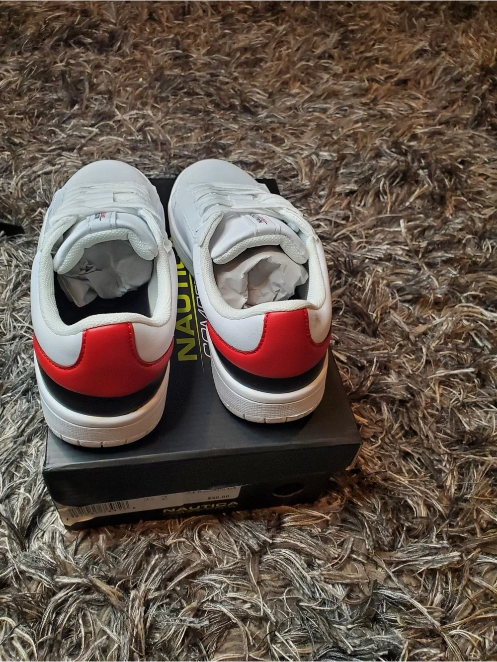 New Nautica White & Red Men's Low-Top Sneaker 7.5